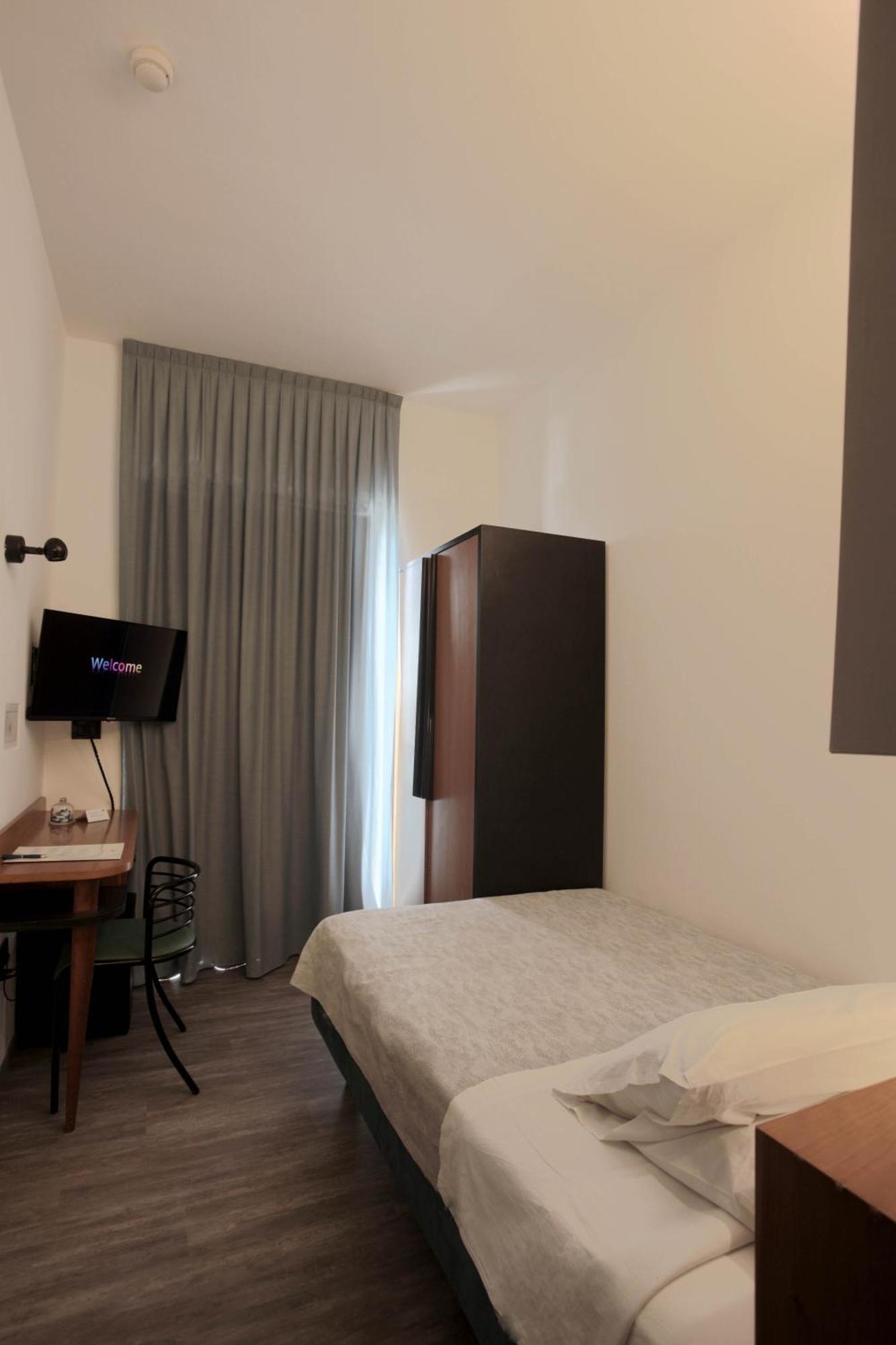 Hotel Ali D'Oro Rimini Pokoj fotografie